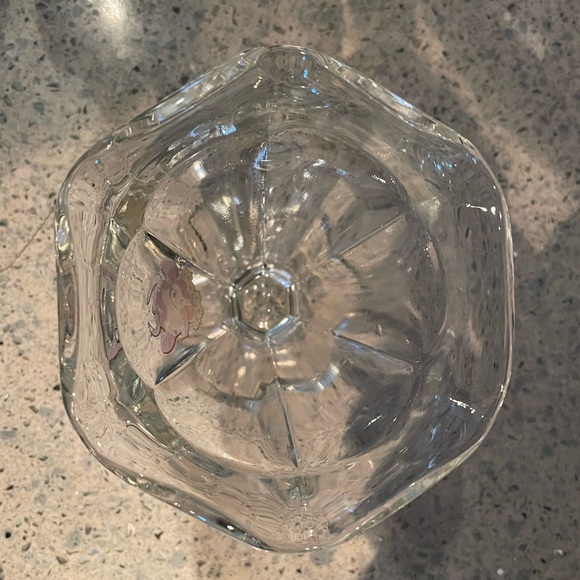 3 vintage Borden’s Elsie the Cow ice cream dishes. - Picture 3 of 3